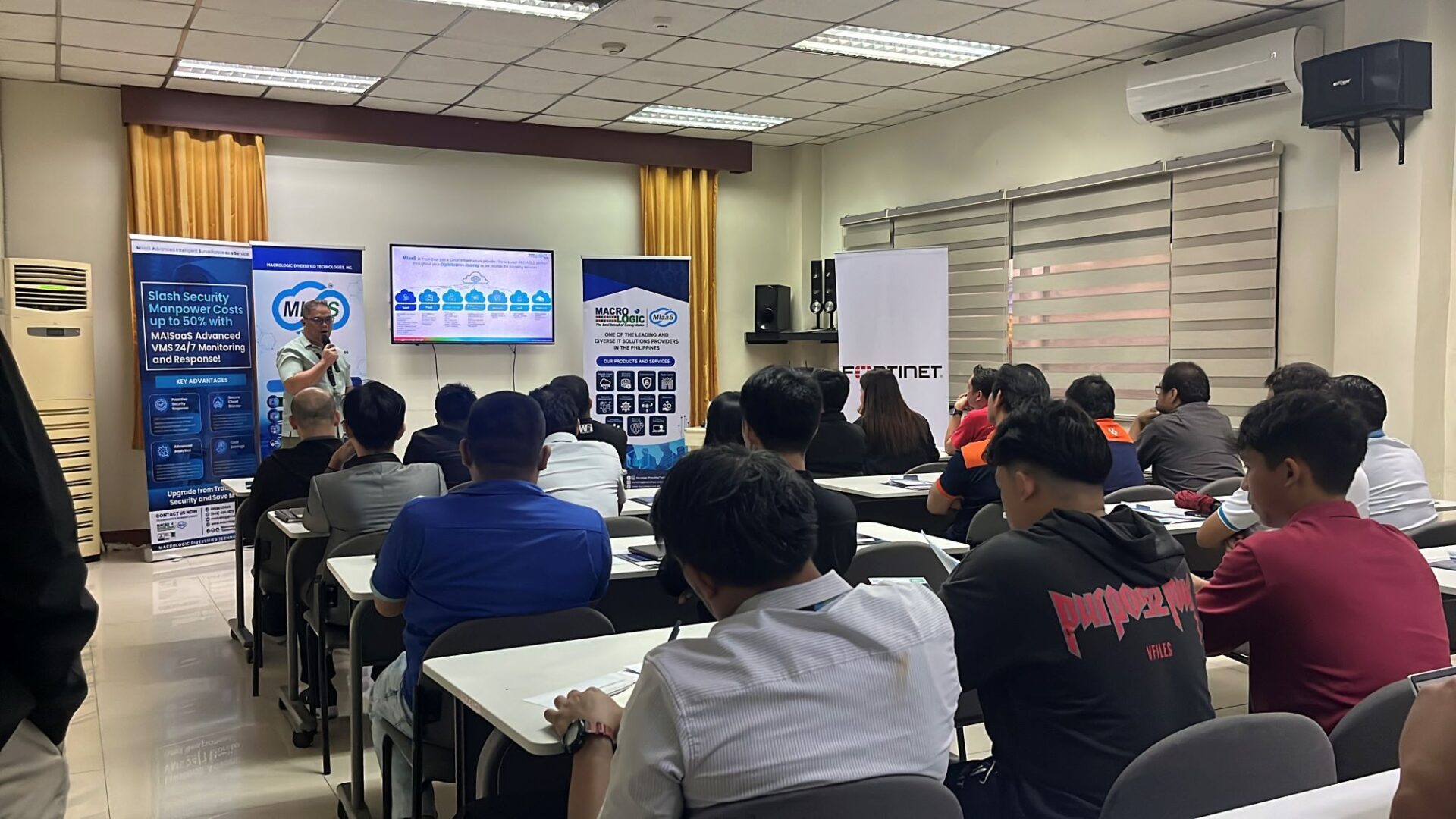 20250924_021856680_iOS